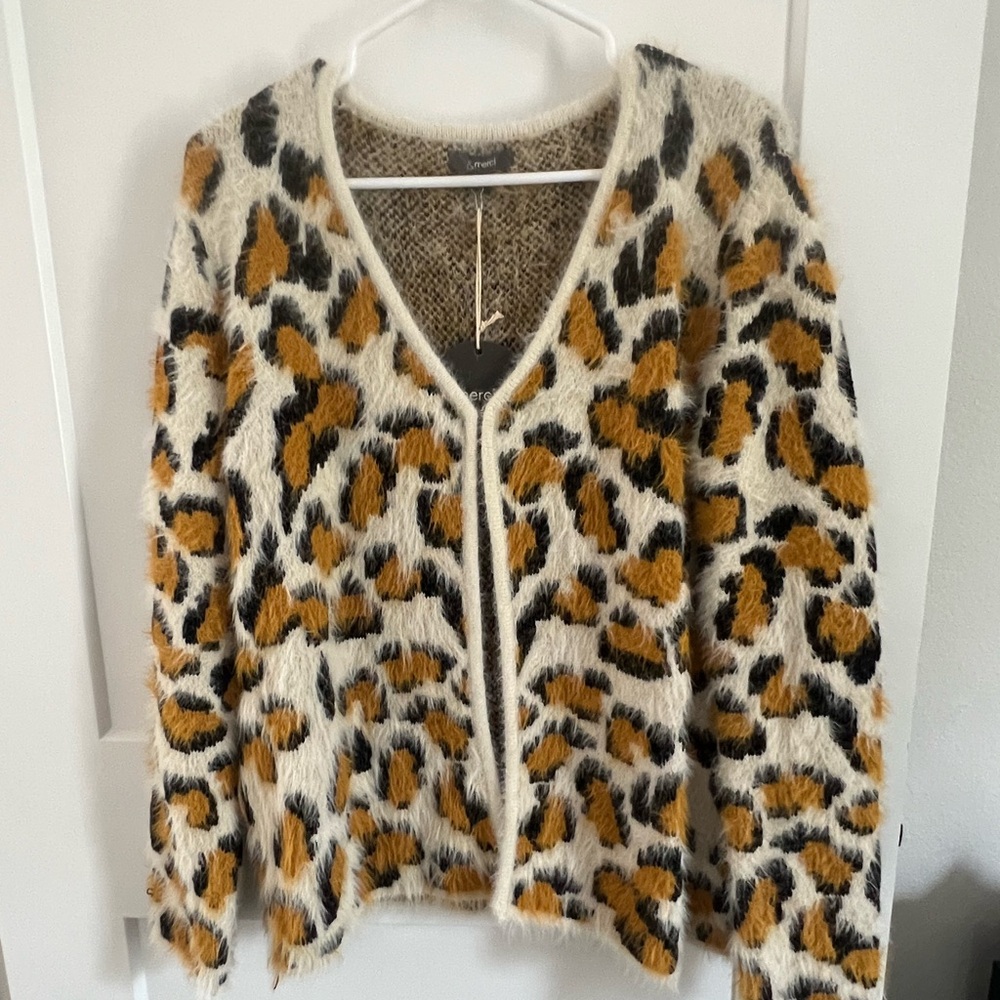 Chic Leopard Print Cardigan